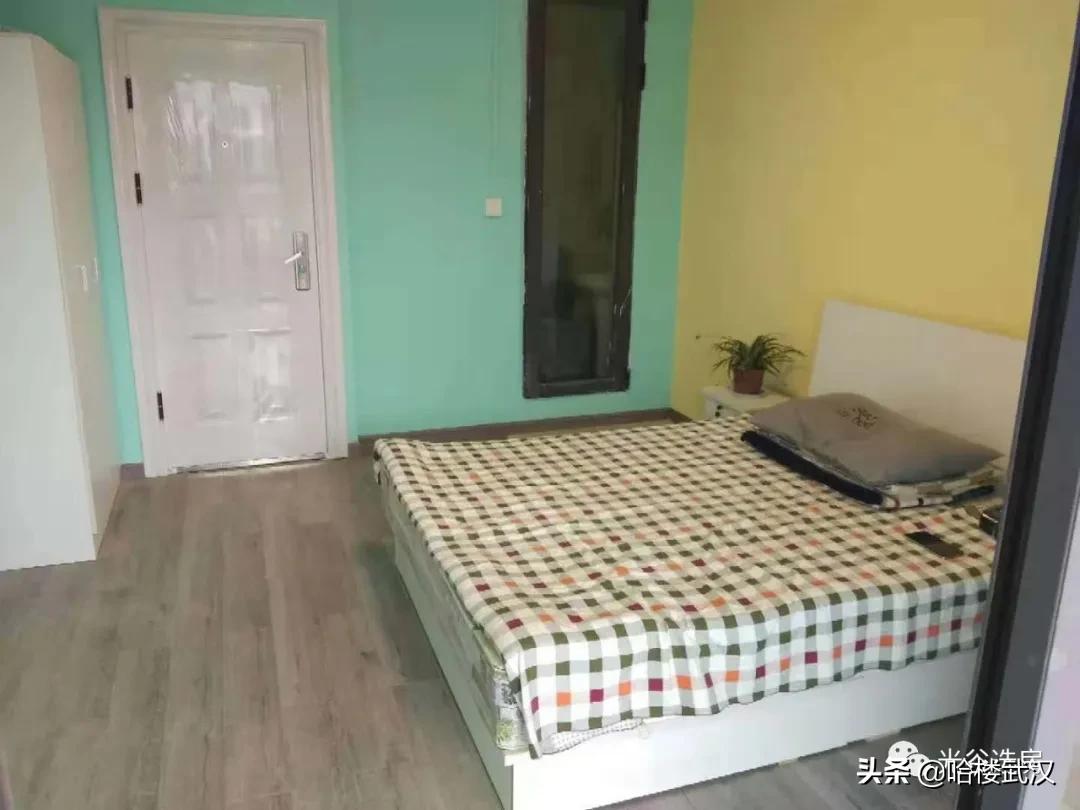 交房租交一年多退少补合适吗,交房租算账