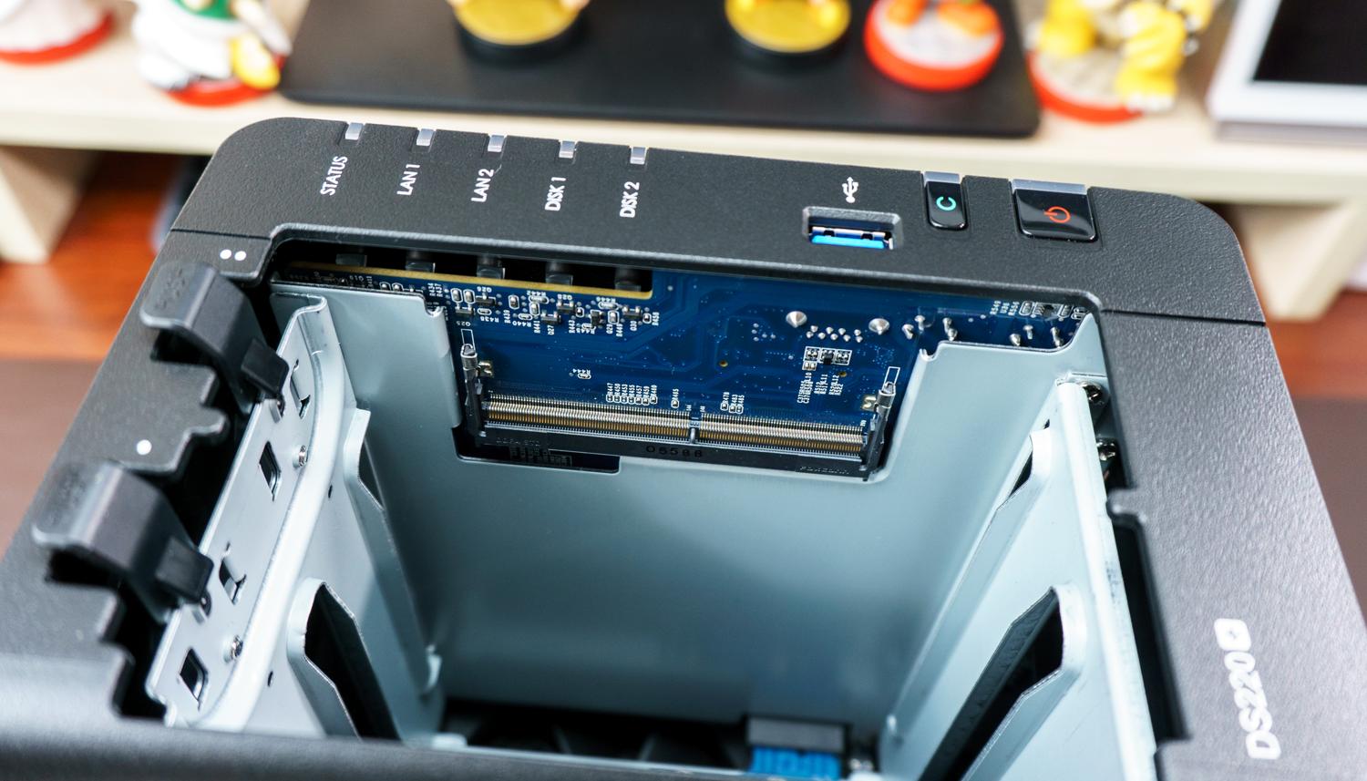 群晖ds220+详细评测,群晖ds220跟绿联dx4600哪个好