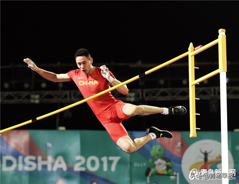 王栋青岛,青岛籍足球元老王栋