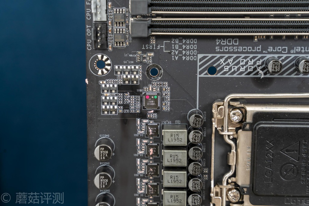 技嘉z490aorusproax主板多大,技嘉z490aorusproax是超级雕吗