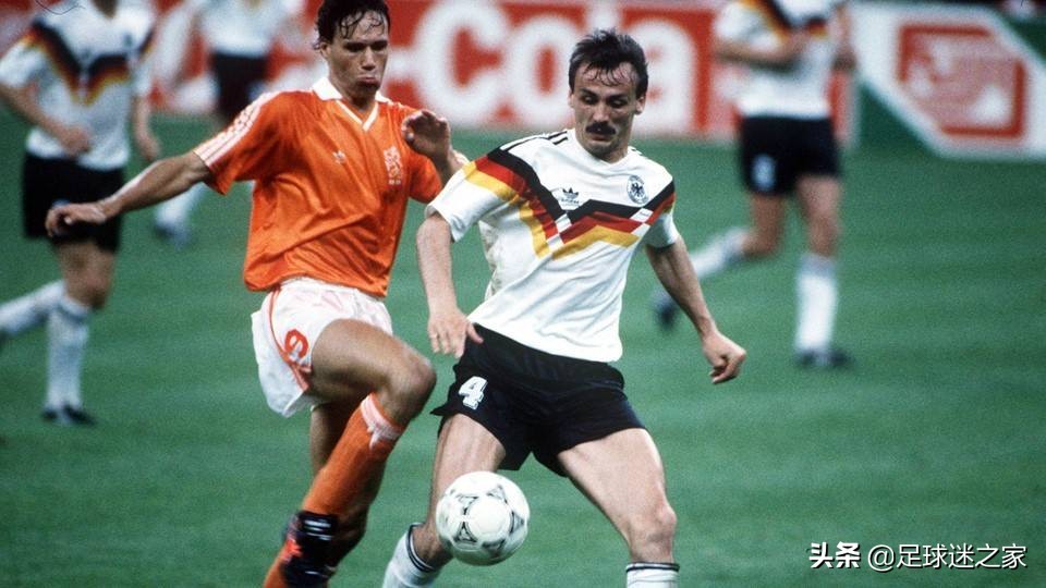 足球迷必玩,足球迷必看的书