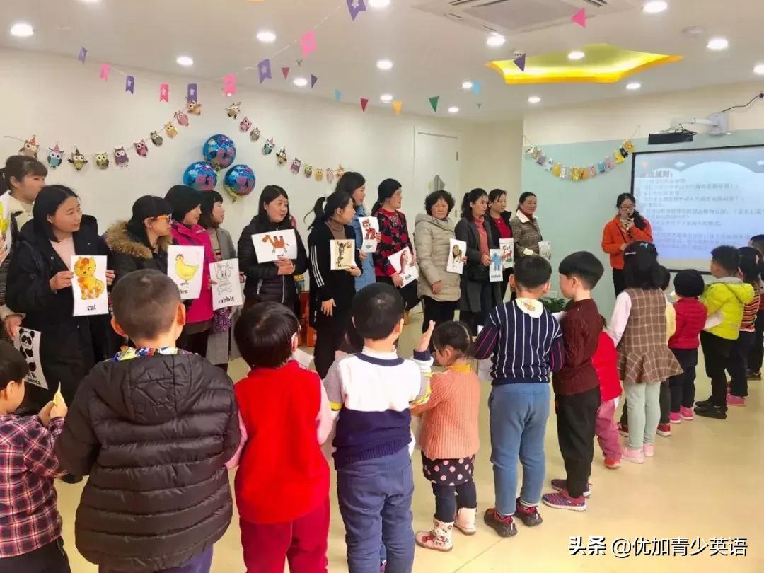 植树节播撒梦想厚植希望,植树节拥抱春天播种绿色放飞希望