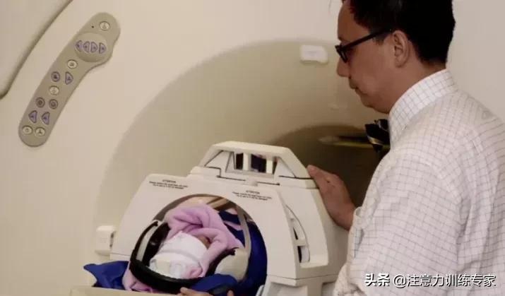 父母胆小懦弱怎么教育孩子,孩子越来越内向怎么教育