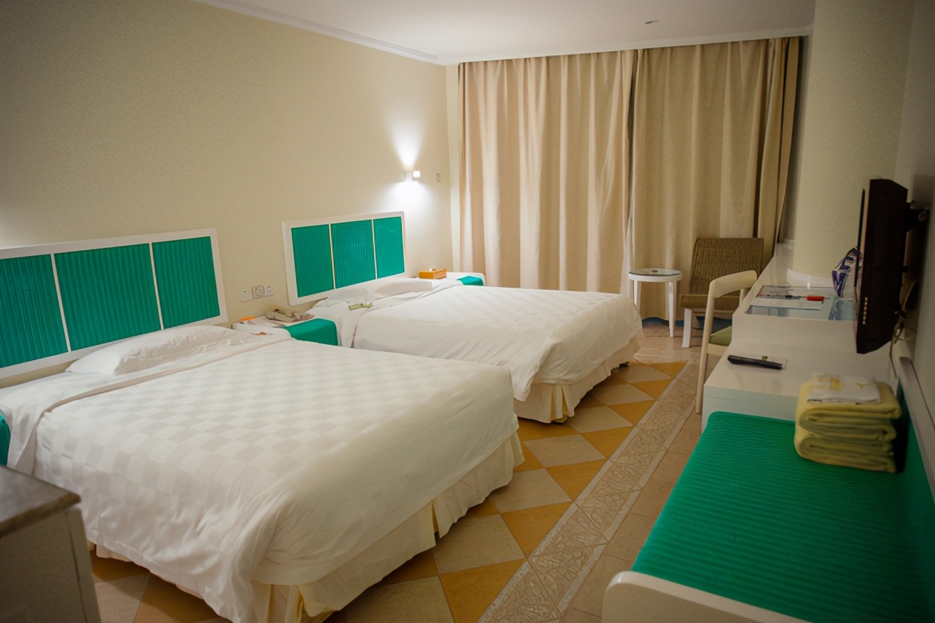 三亚无边际泳池网红酒店,三亚别墅酒店带私人泳池