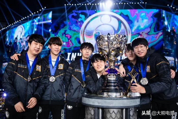 s7为什么theshy和rookie进不了s赛，主要因为那个人！