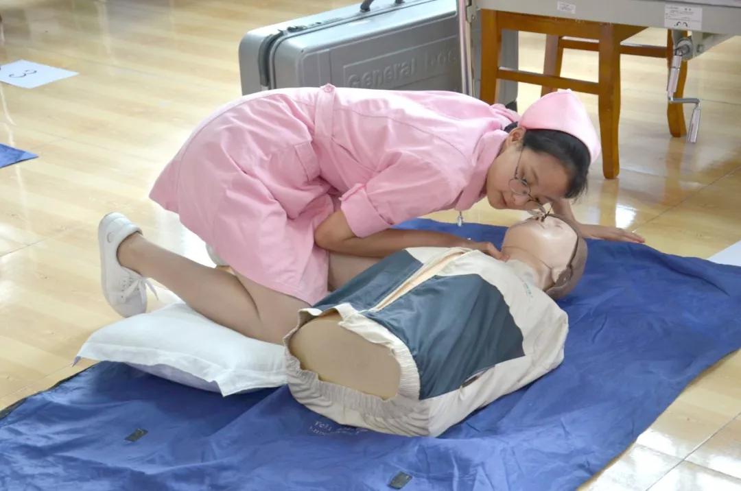 华西护理学院专业,华西职业技术学院护理专业怎么样