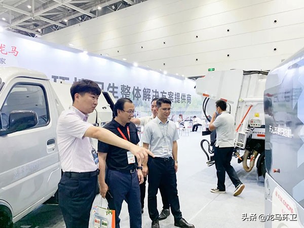 福龙马新能源环卫车,福龙马环卫清扫车价格