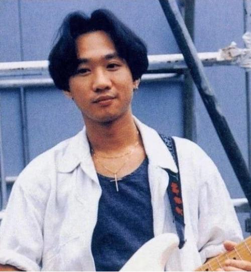 黄家驹有什么传奇事件,揭秘黄家驹成名