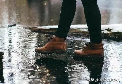 听它讲不一样，听一双抗菌鞋自述