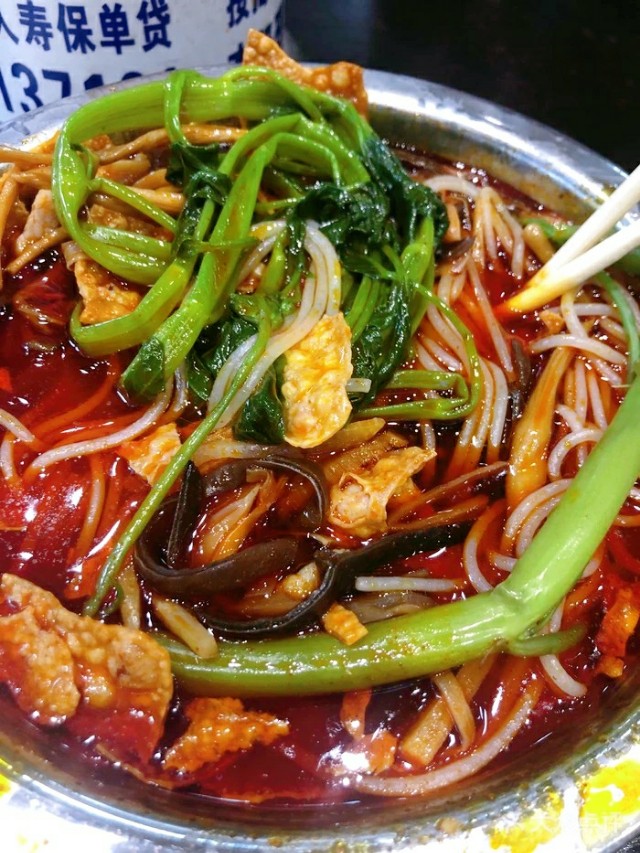 柳州螺蛳粉最多的街,柳州螺蛳粉哪家必打卡