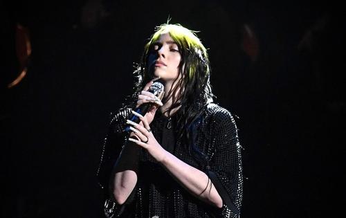 ktv唱歌怎么才能唱得好听,唱歌技巧唱不出高音怎么练