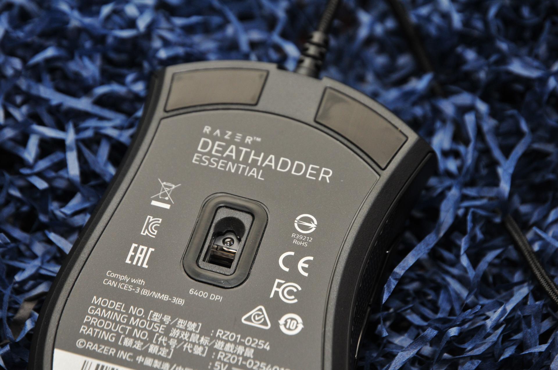 雷蛇蝰蛇鼠标测评,雷蛇毒蝰8khz有线游戏鼠标评测