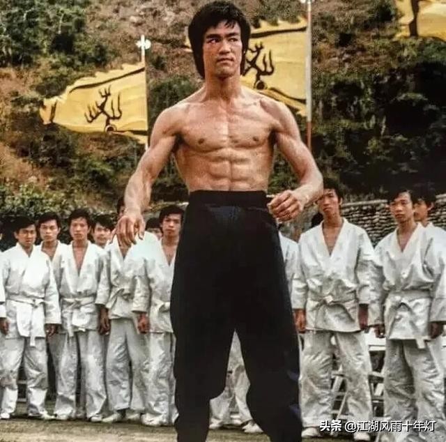 郭晨冬辣评李小龙仅此而已，少林释延觉反怼：一个十八线开外商人