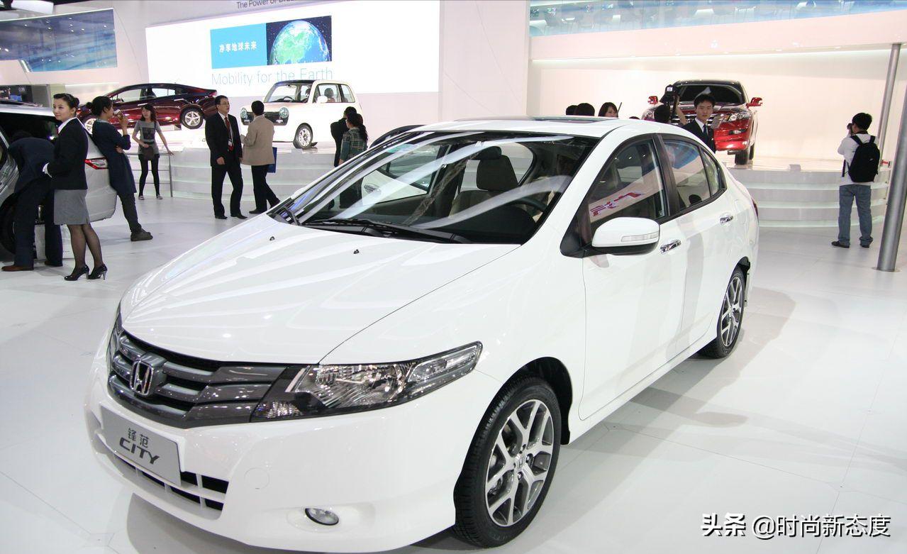 凯美瑞和本田锋范哪个好,丰田威驰与本田锋范2020版比较