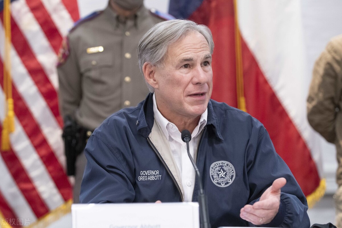 强制接种疫苗，美国下狠手，波音美联航都发令了，不打疫苗别来上班