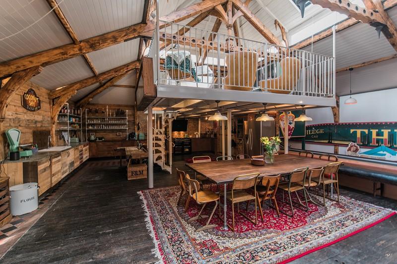 这些千奇百怪的房子,这些户型奇葩的房子居然还挺抢手