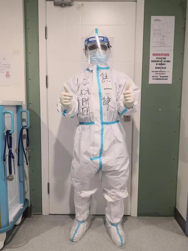 致敬2020每一个逆行的背影,回顾2019年消防员最美逆行背影