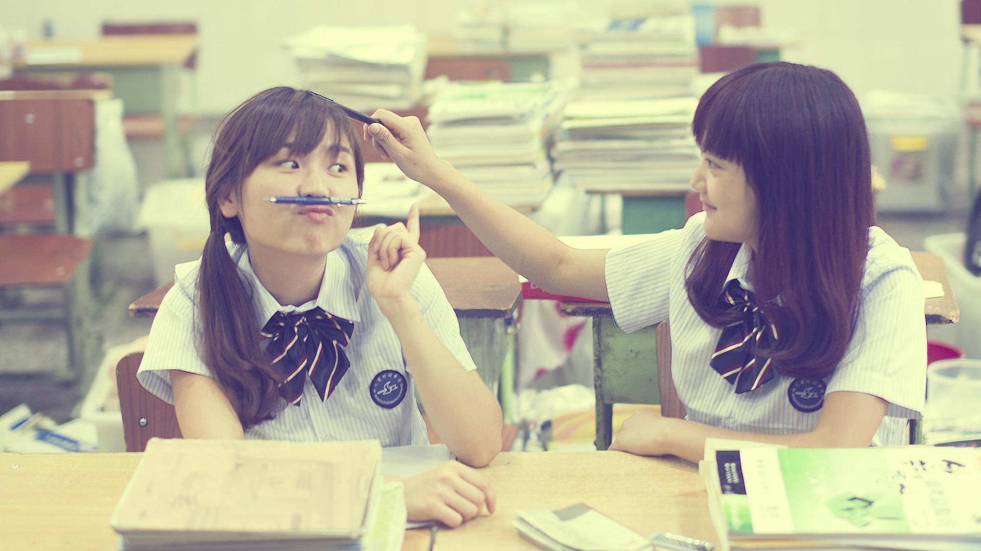 我的同桌小升初作文500字,我的初中同桌作文