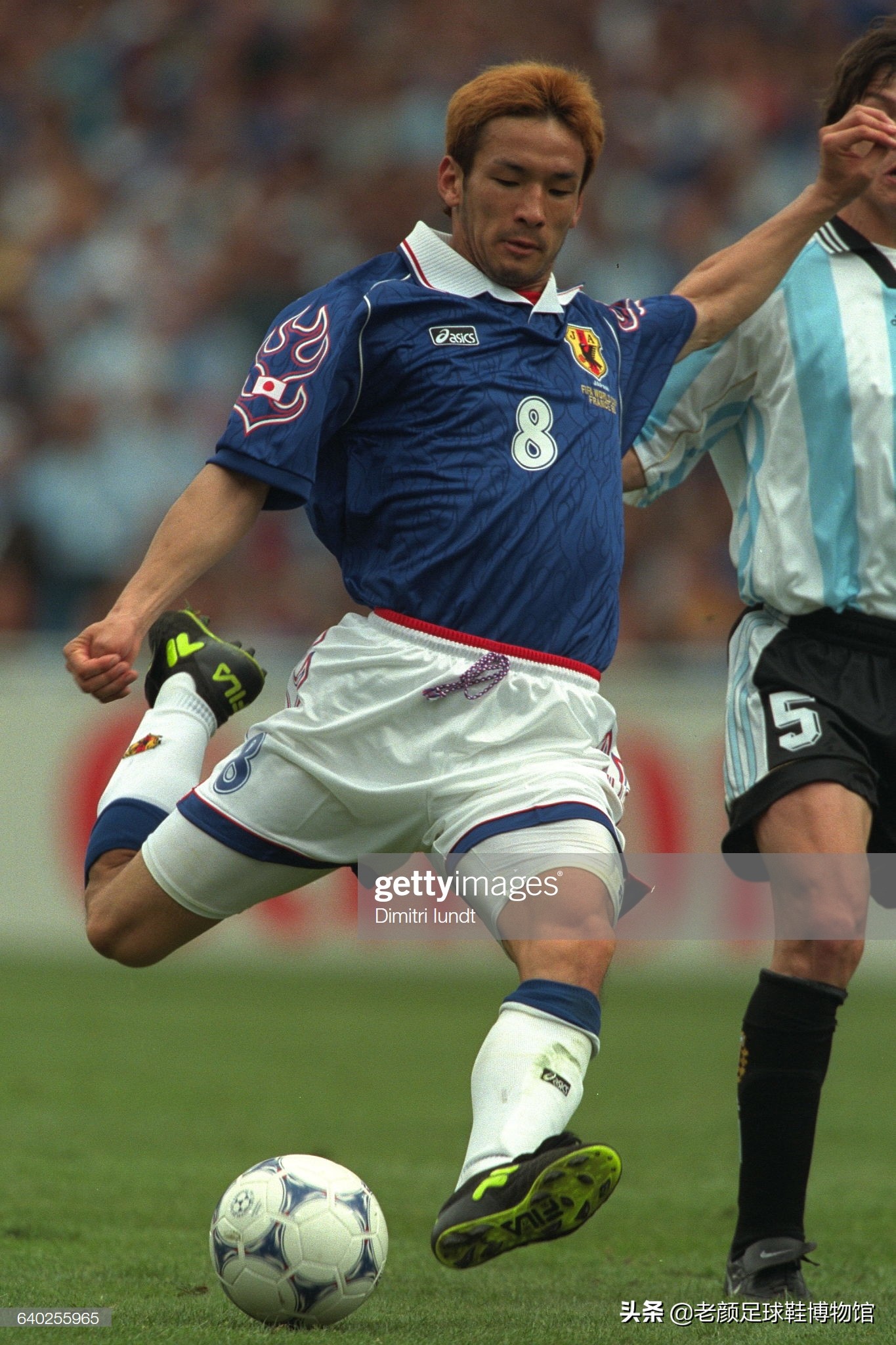 梅西夺大力神杯球鞋价值,梅西美洲杯签名球鞋