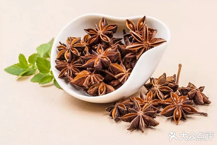 秋天的第一杯奶茶喝牛奶也不错,秋天的第一杯奶茶看别人喝