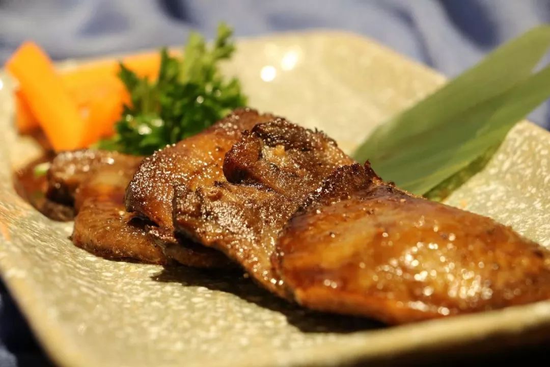 渔川禾日料周年庆｜折扣、礼品、免单，你想要的福利这里全都有