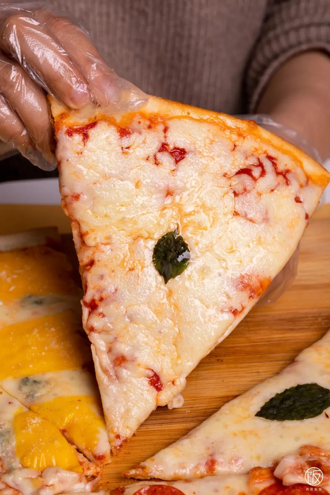 奇奇怪怪的披萨又增加了，意大利老板开的披萨店，超正宗