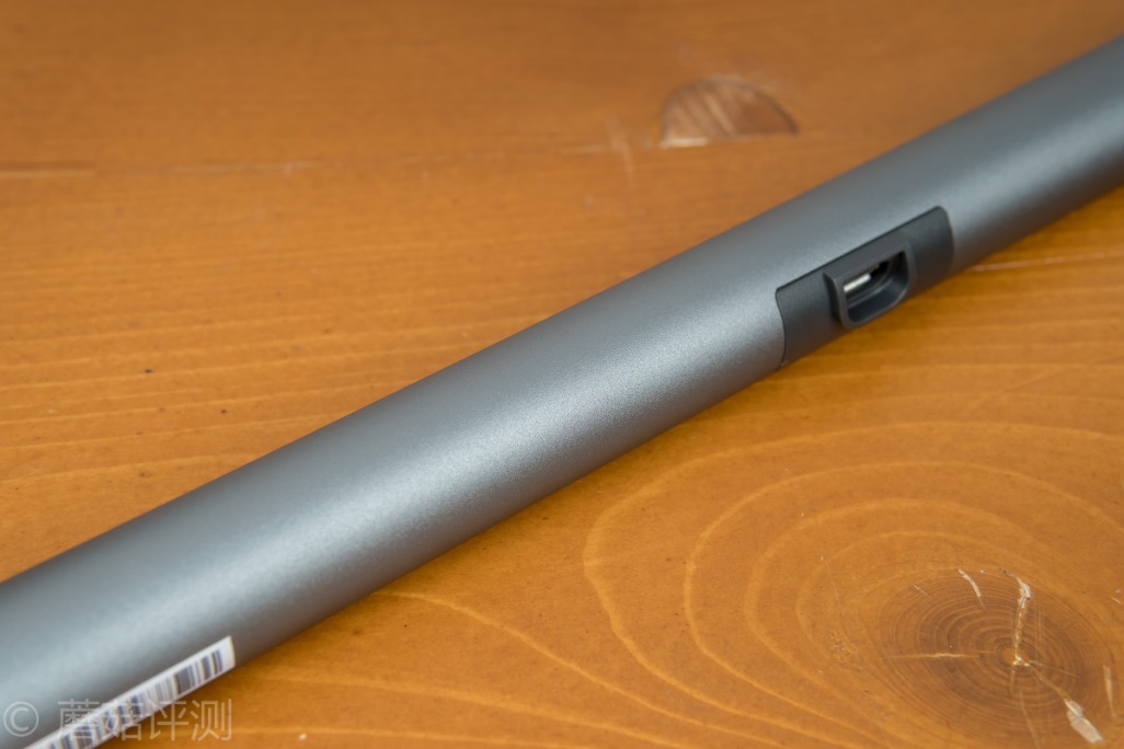 明基screenbar屏幕挂灯效果,明基显示器屏幕挂灯