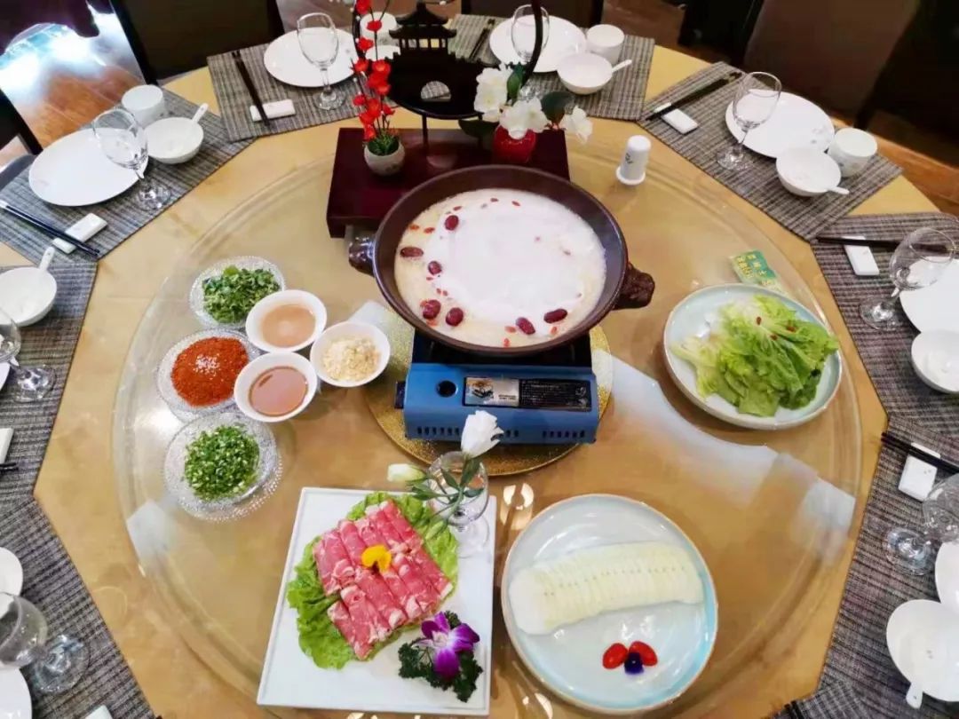 清凉寨丨“枫”景尚好,年会火热预定中!