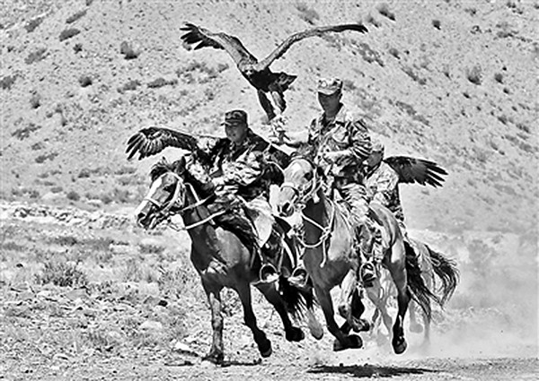 *疆新**阿合奇县：相守4000年的约定，委屈了自己，也不能饿着鹰