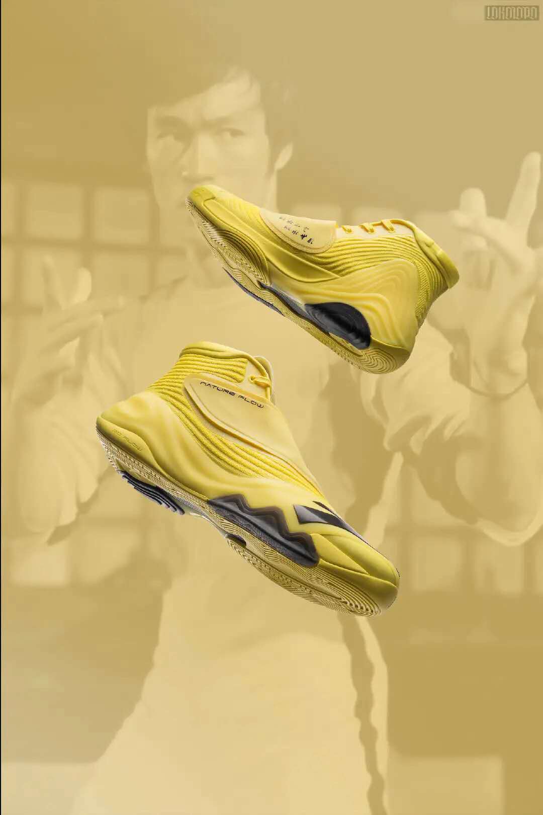 科比李小龙联名款,科比5代李小龙配色上脚