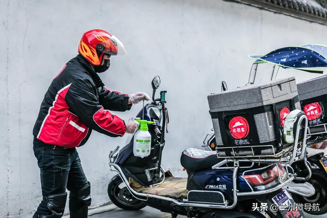 共克时艰百胜中*旗国**下品牌多项创新举措