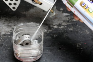 摩托车后避震软会怎样,踏板摩托车避震异响