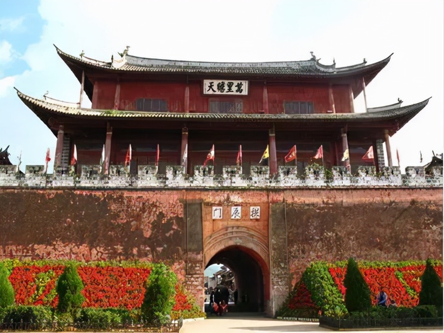 云南大火烧了哪个景点,云南之前大火的室外景点