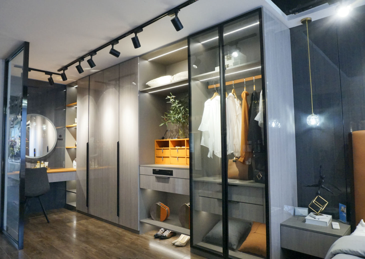 莱茵艾格家具怎么样,莱茵艾格定制衣柜质量问题