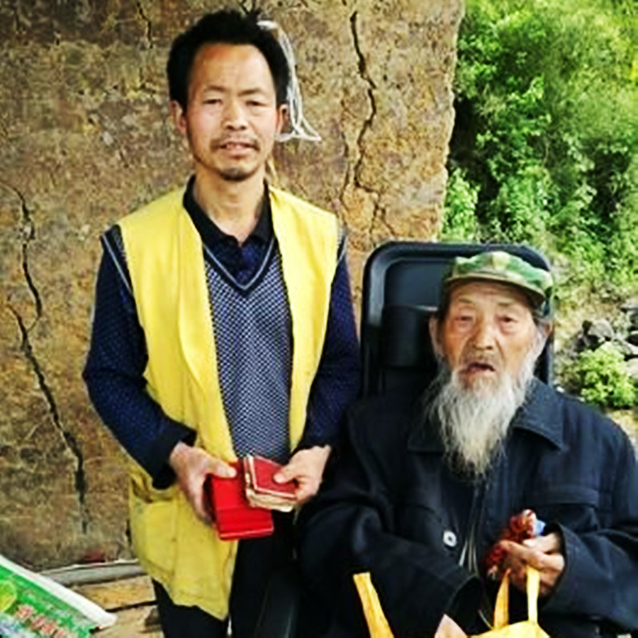 邱少云照片在贵州出现,邱少云珍贵照片老兵