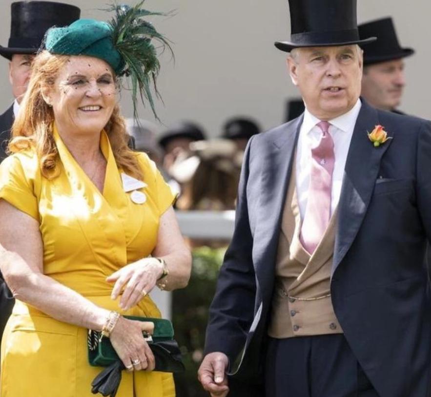 女王厌恶戴安娜,女王嫉妒戴安娜王妃