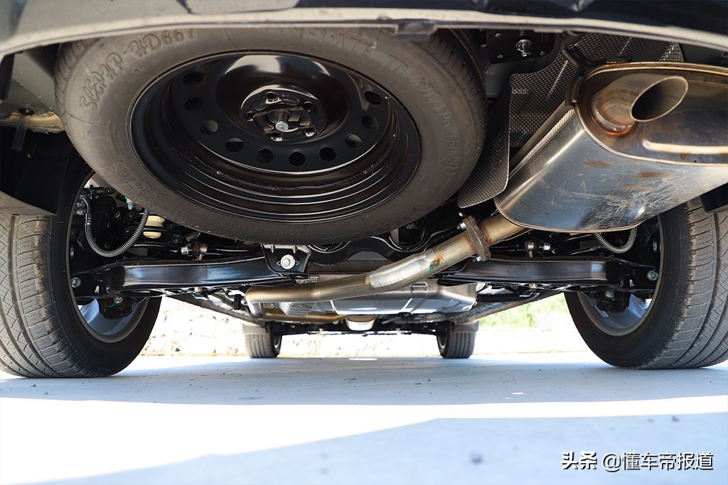 东风风光580红星版手动精英版试驾,580东风风光2021款落地价