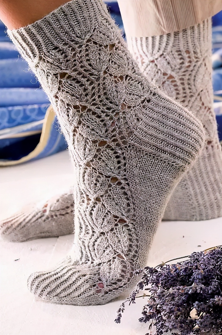 自己织的毛线袜,在家穿的毛线袜怎么织