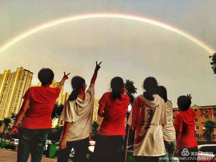 双彩虹映照下的绝美风景，洛阳奇特天象百年不遇