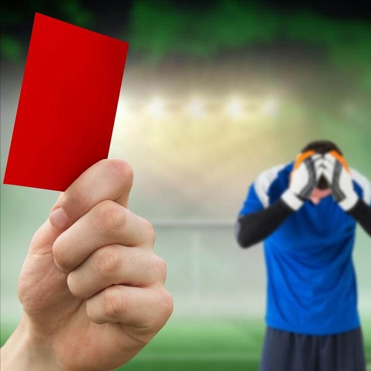 足球裁判最基本的一招,怎样才能当足球裁判
