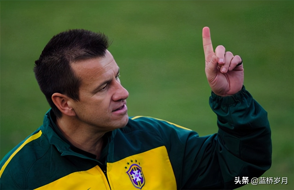 目前巴西足球著名球星有哪些,24年巴西足球还有哪些球星