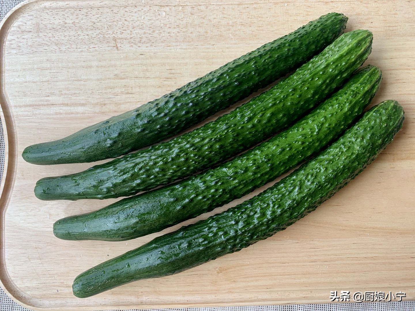 酱黄瓜怎样腌才最好吃,酱黄瓜腌好以后要不要冲水