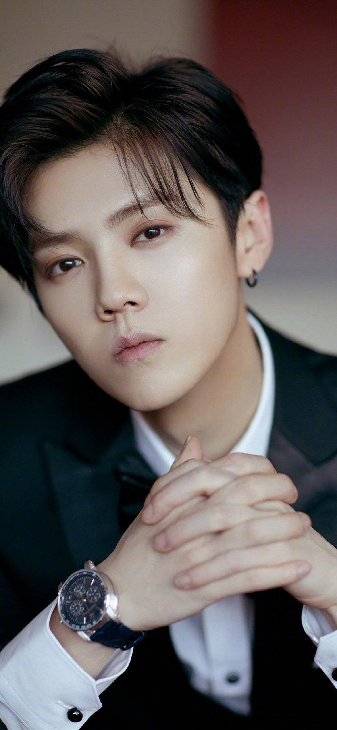 鹿晗壁纸帅气动漫,鹿晗壁纸三格