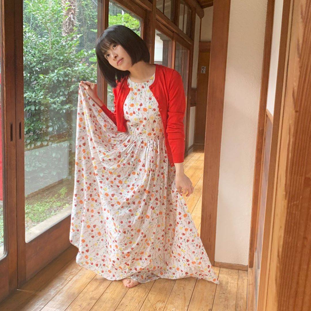 她是日本高中足球女神,就像动画女主角一样可爱!