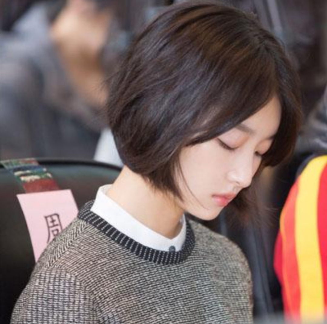 初恋头和辛芷蕾发型有什么不一样,辛芷蕾初恋头短发发型叫什么