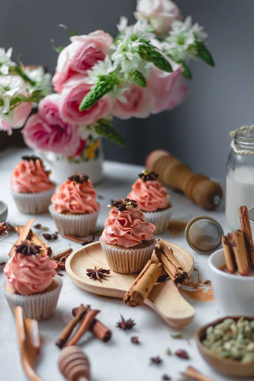 韩式裱花和豆沙裱花学哪个比较好,豆沙裱花和奶油霜裱花的区别