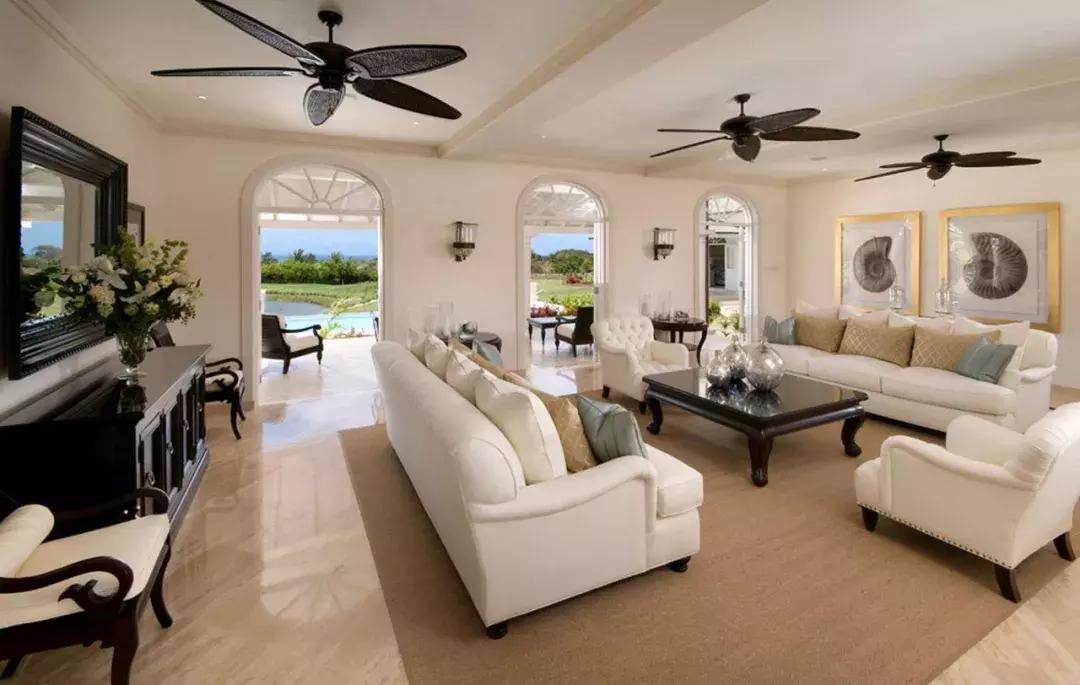 足球巨星c罗的别墅,梅西豪宅c罗豪宅