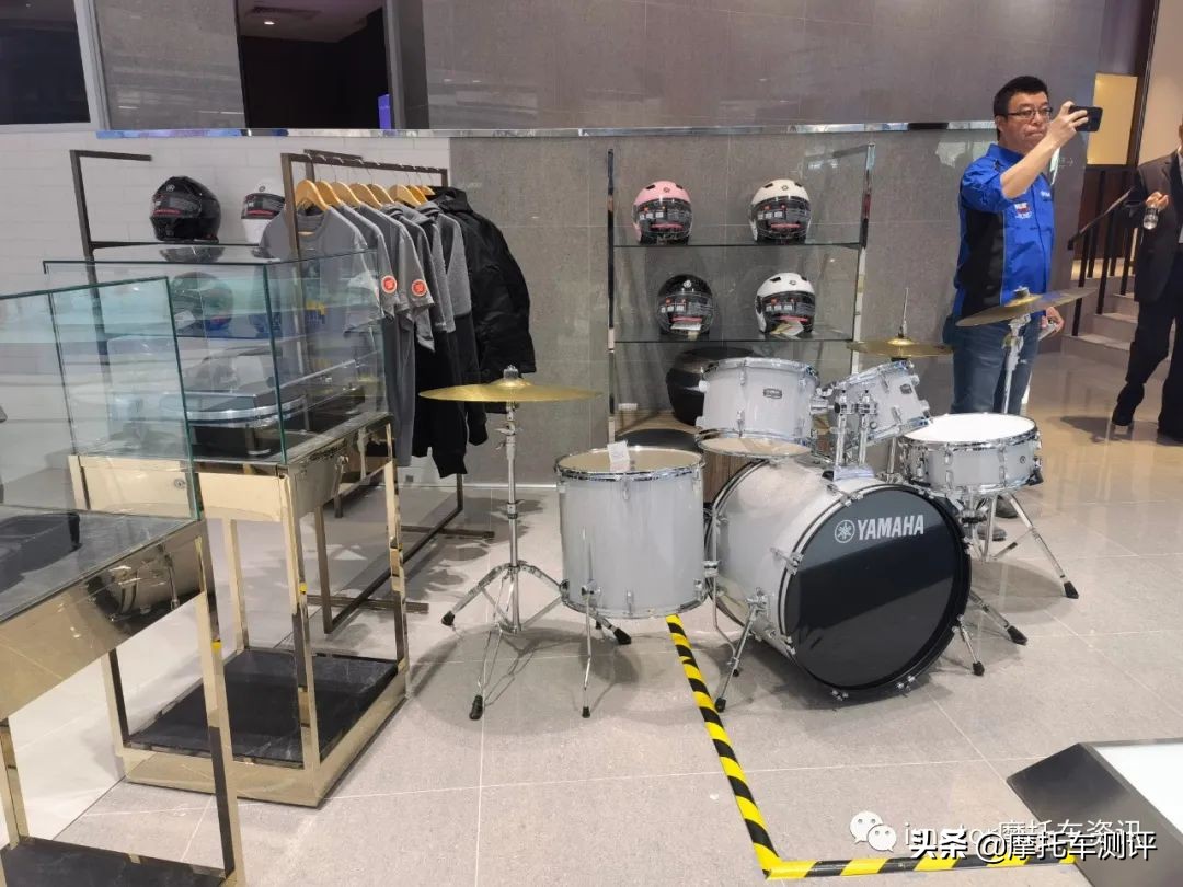 xmax300雅马哈2023款国内现车,xmax300雅马哈官方降价