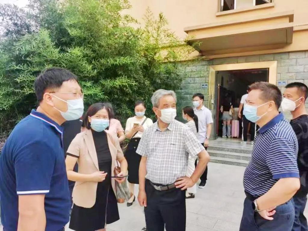 武汉外语外事学院新生,2022年武汉外语外事新生报到