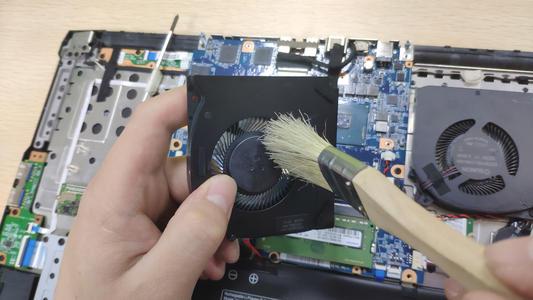 cpu温度过高影响游戏,玩游戏时cpu温度过高怎么解决